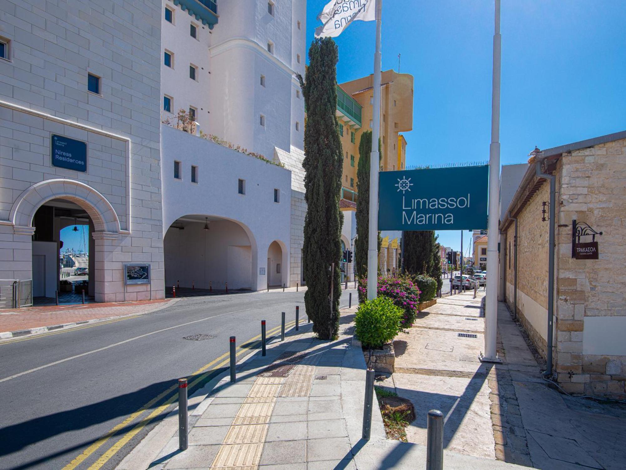 Sanders River Plaza Limassol Luaran gambar